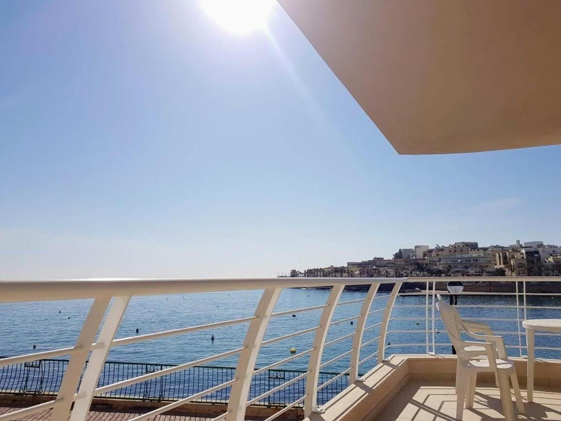 Riviera Holiday Apartments - Seafront - Wifi Marsaskala Cameră foto