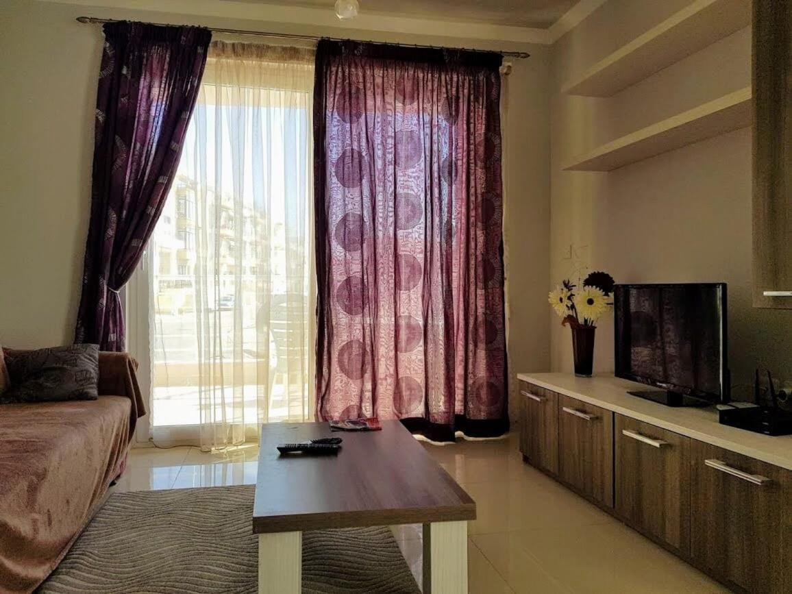 Riviera Holiday Apartments - Seafront - Wifi Marsaskala Cameră foto